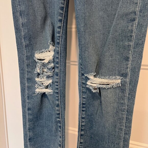 Paige Women Skyline Ankle Peg Brynlee Destructed Mid Blue Jeans, Size 26 - Picture 5 of 8